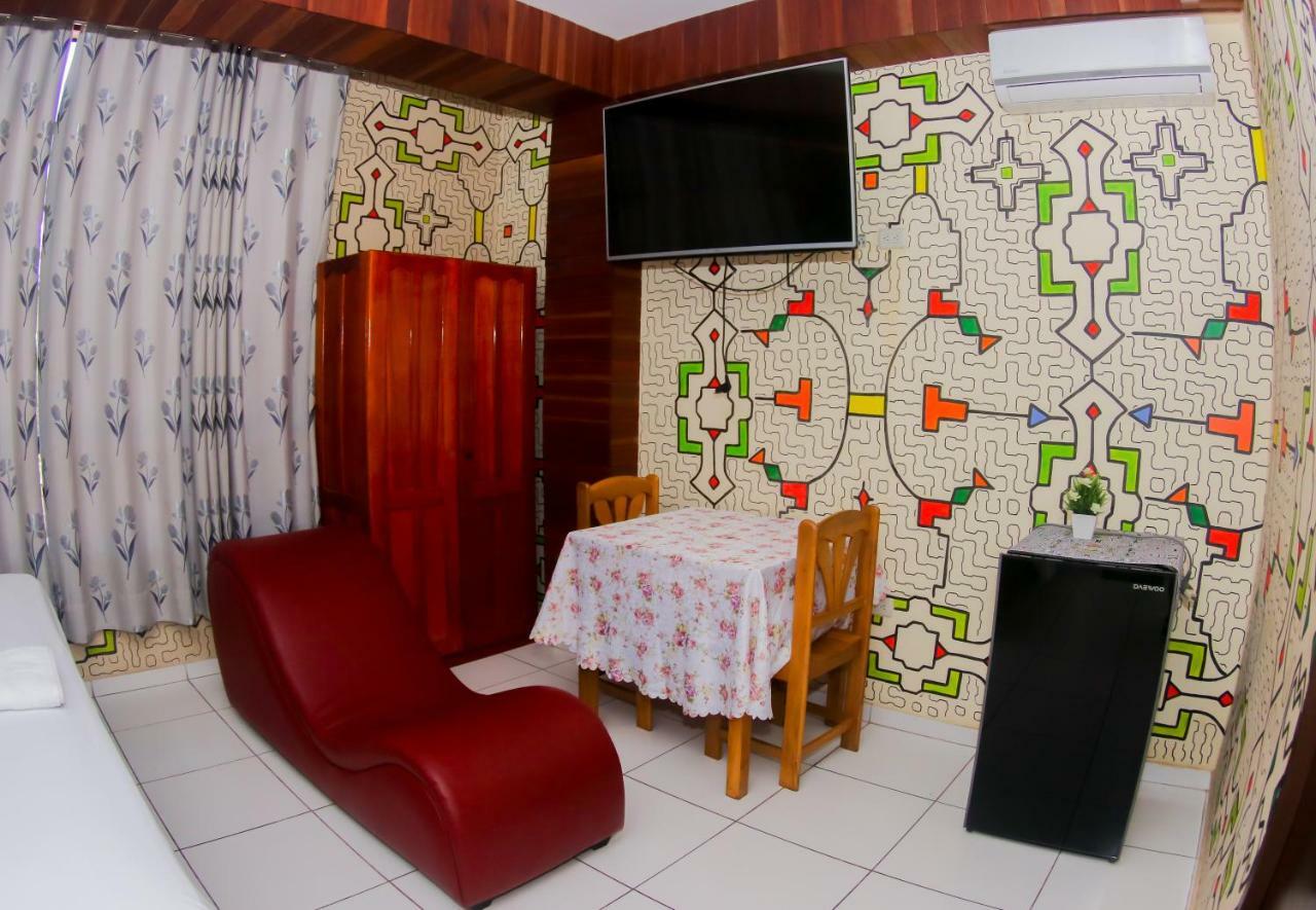 Gran Hotel Gusbet Pucallpa Exterior foto