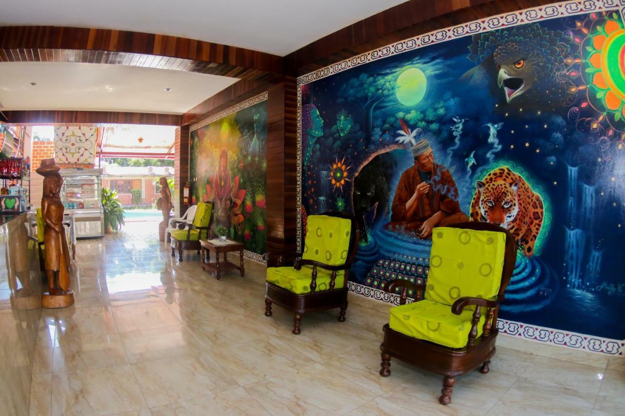 Gran Hotel Gusbet Pucallpa Exterior foto